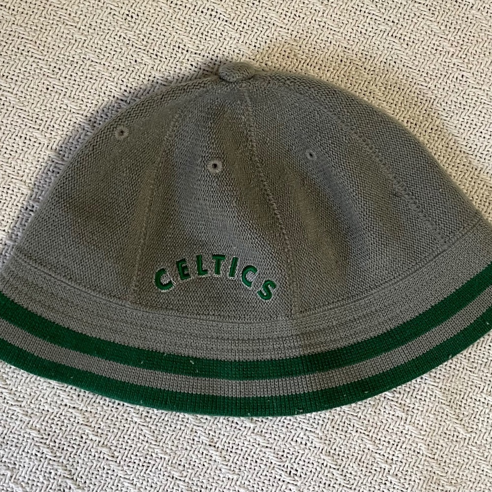 Nike Boston Celtics Knit Bucket Hat. Green and gray. Large.